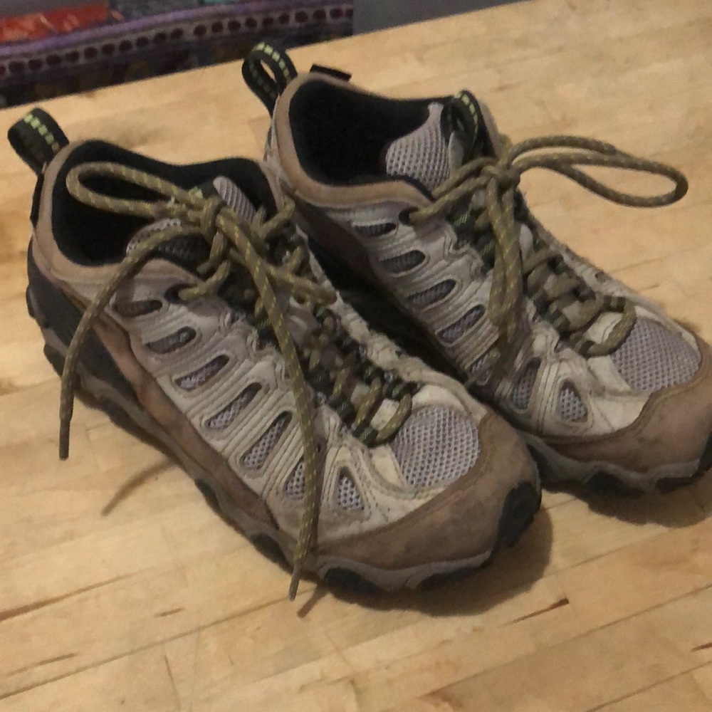 Oboz size 6 hiking boots